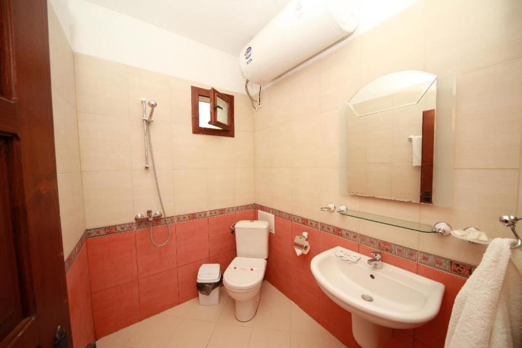 Complex Barite Hotel Chernevo Exterior foto