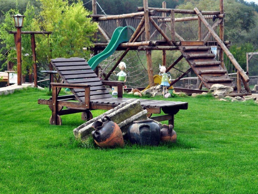 Complex Barite Hotel Chernevo Exterior foto